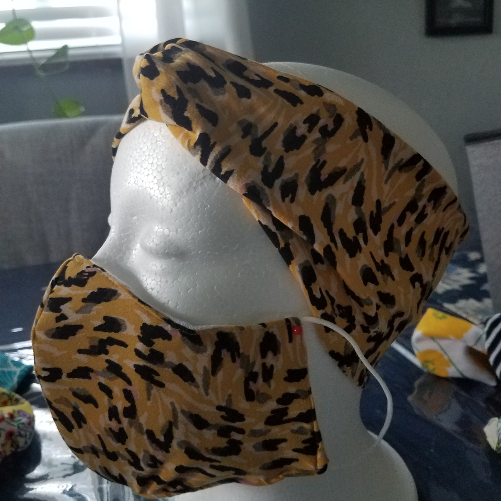 Mask - Picture 1 of 1